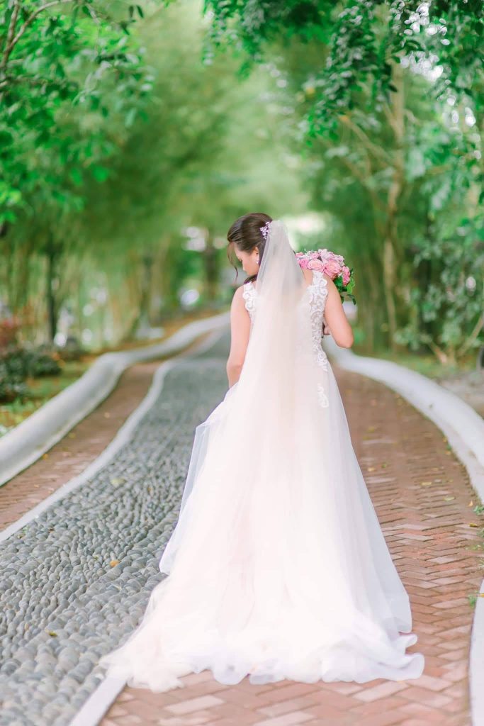 CATHEDRAL LONG NUDE VEIL WITH WEDDING DRESS