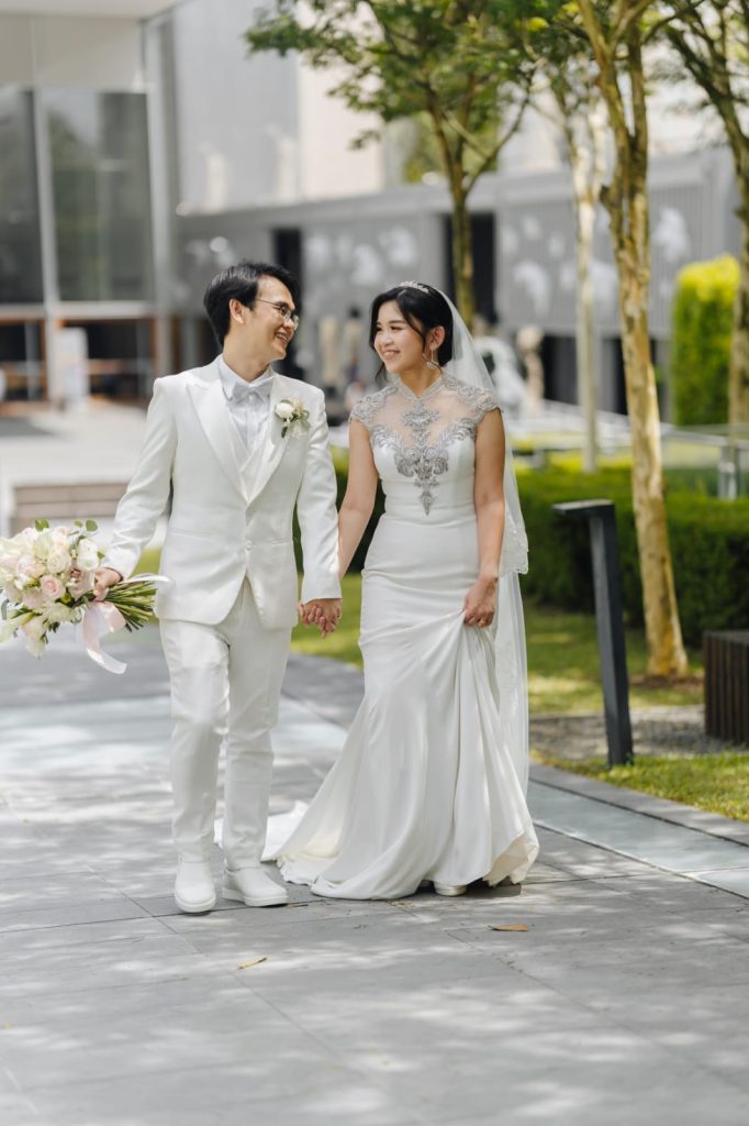 K GOWN - CUSTOMIZED CATHEDRAL WEDDING VEIL WITH LACE IN WHITE -HAPPY NEWLYWED COUPLE